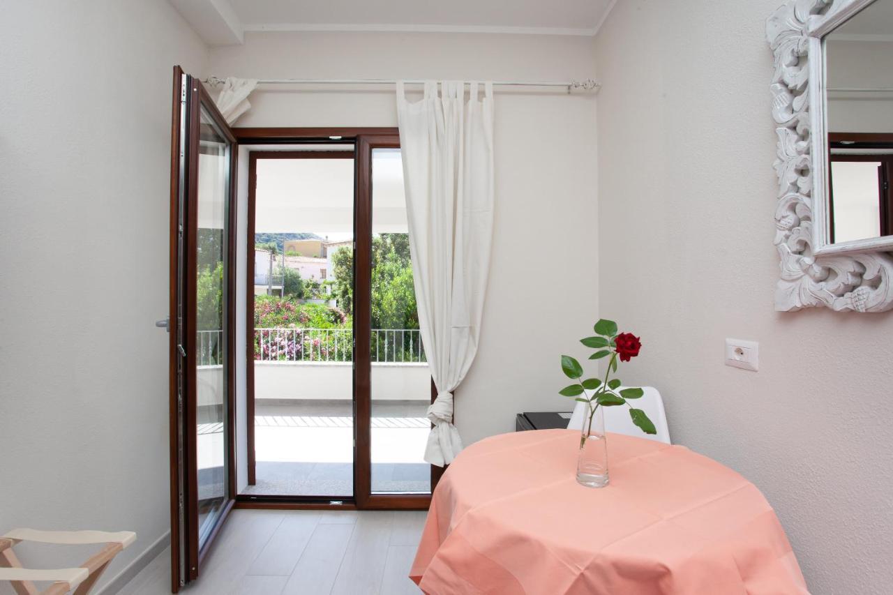 Lu Lioni Rooms San Teodoro  Exterior photo