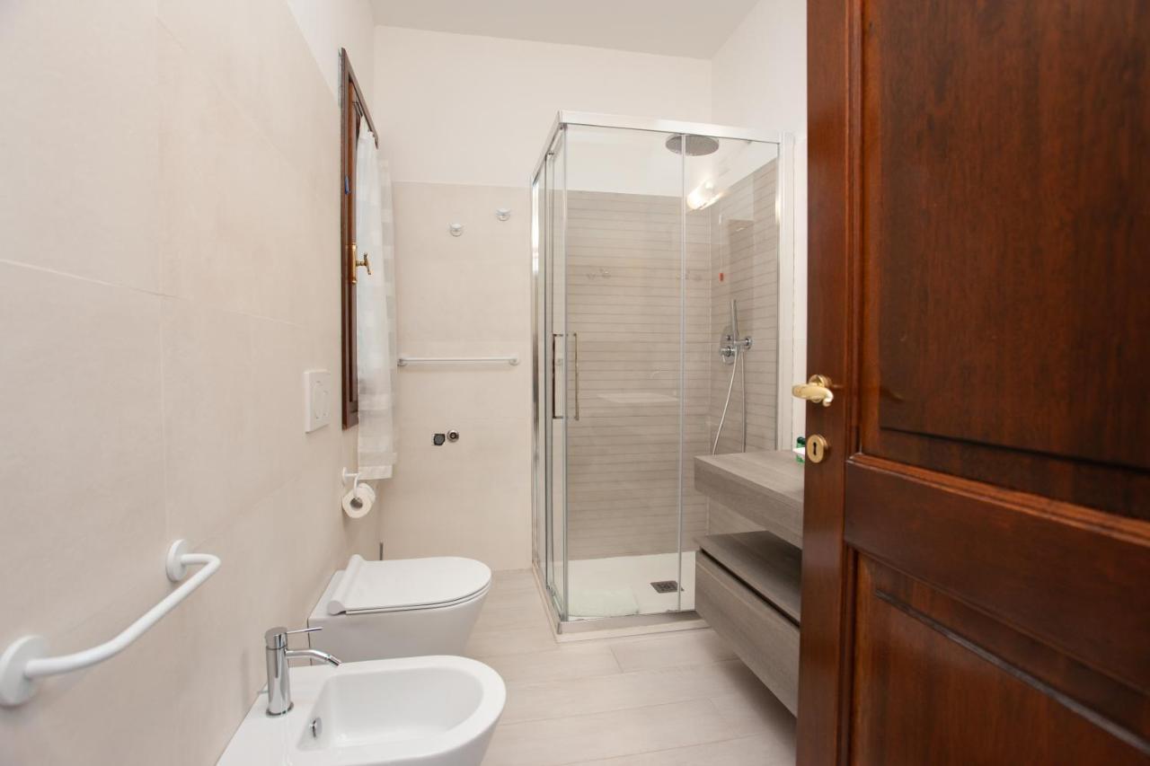 Lu Lioni Rooms San Teodoro  Exterior photo